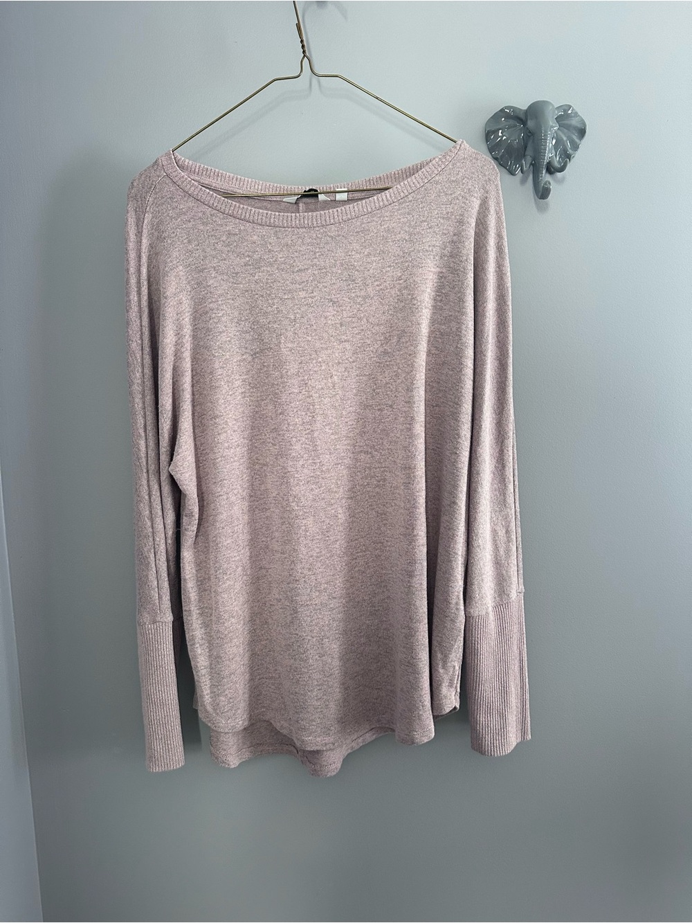 Reitmans Light Mauve Scoop-Neck Long Sleeve Sweater